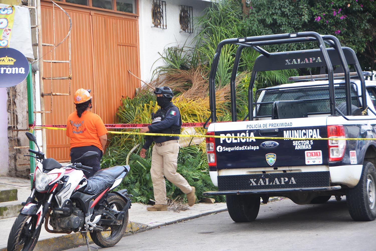 Niño muere ahogado al caer en una cisterna dentro de su casa