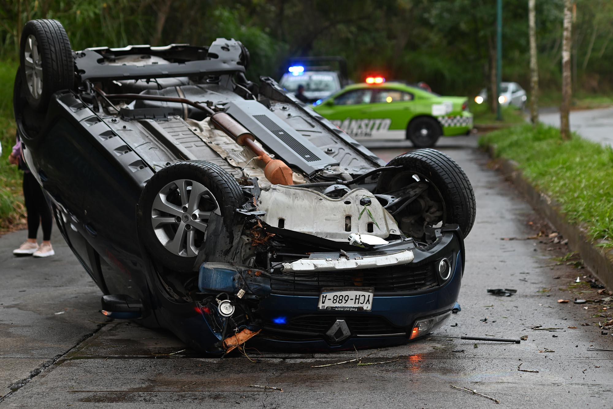 Volcadura de automóvil