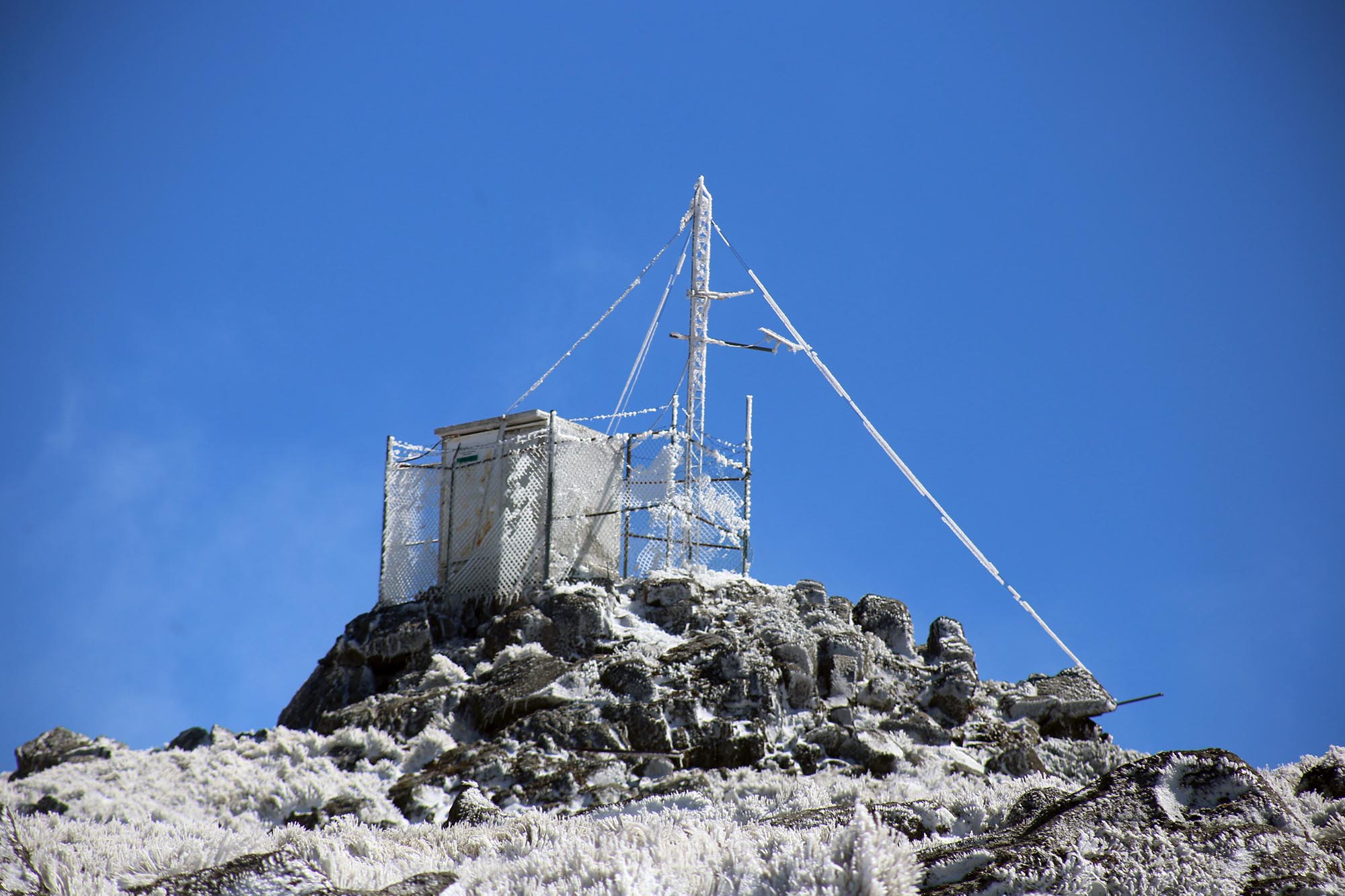 Se registra la cuarta nevada en el Cofre de Perote