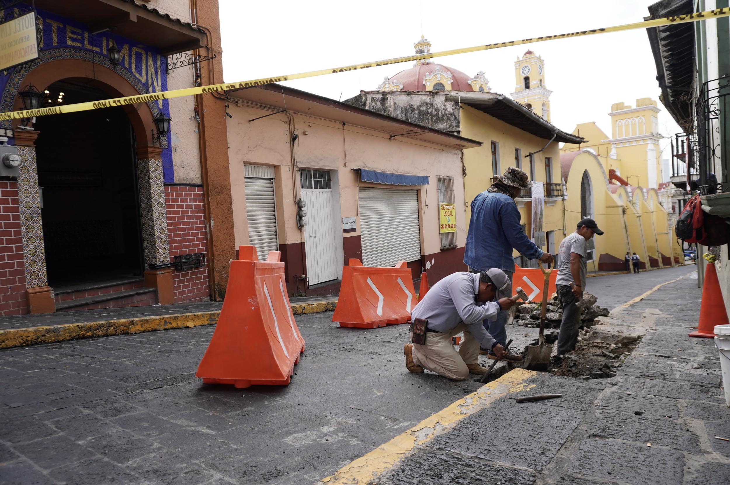 Socavón en centro de la ciudad