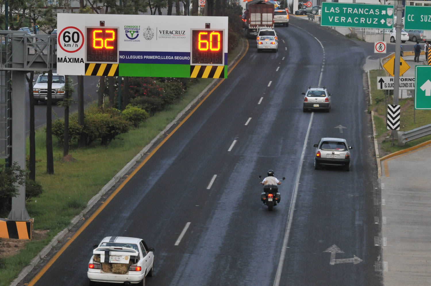 Semáforos con radar de velocidad