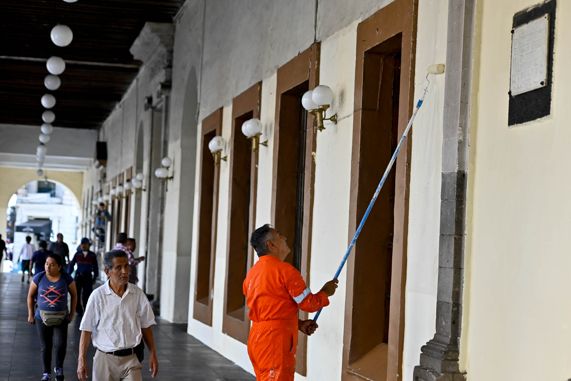 Pintan edificio palacio de gobierno