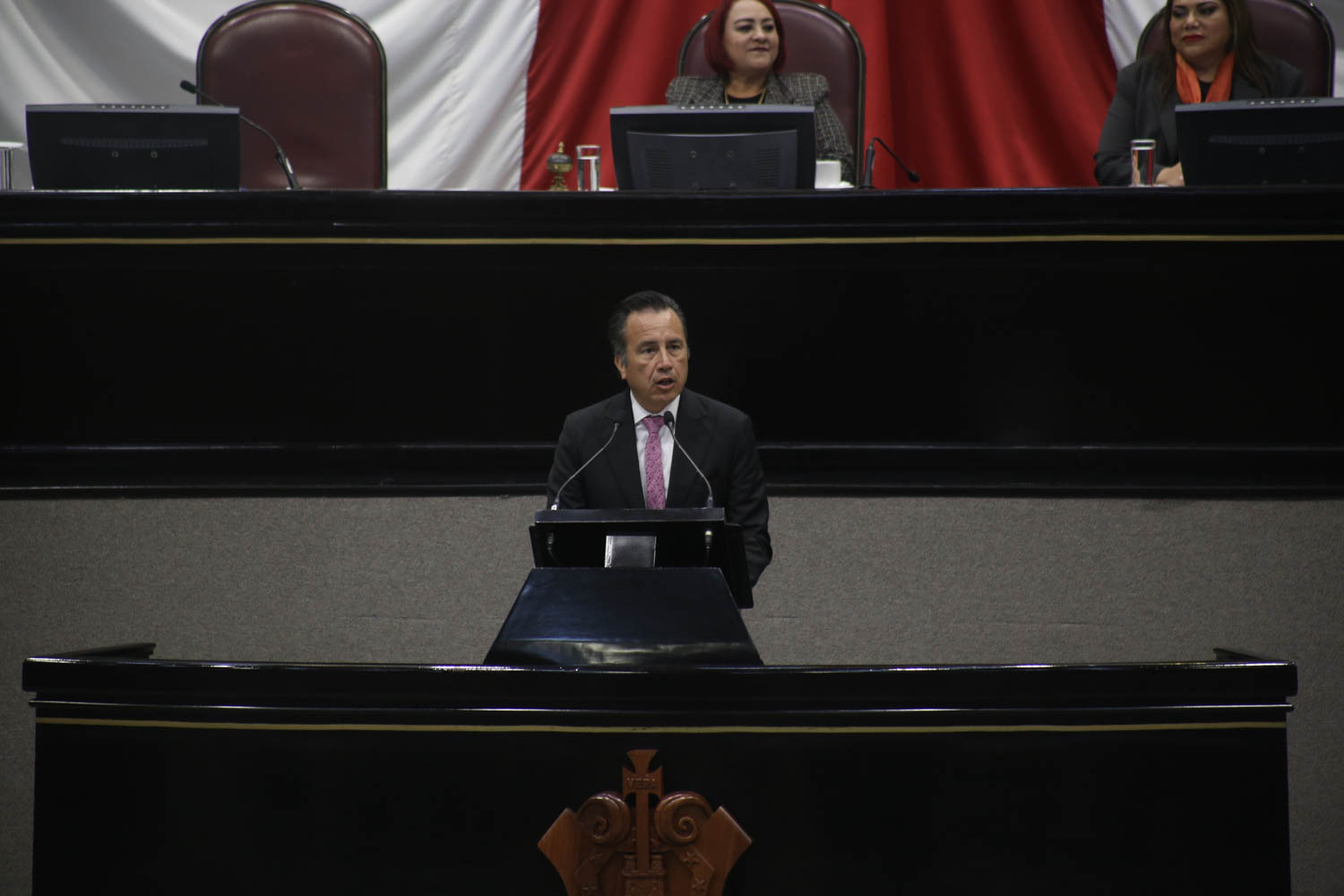 Entrega medalla y diploma "Adolfo Ruíz Cortines", al ciudadano Adolfo Ruíz Cortines