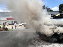 Incendio de camioneta