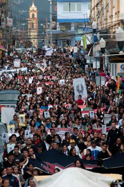 En memoria de los estudiantes normalistas de Ayotzinapa