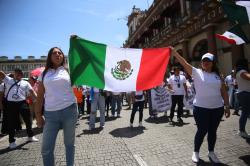 Trabajadores del PJF de Xalapa mantienen resistencia contra reforma judicial, marcha por calles de esta capital