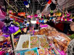 Mercado de la ciudad, listos para celebrar el Día de Muertos