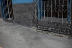 Vecinos exigen al ayuntamiento de Xalapa concluyan rehabilitación y reparen los daños que han dejado los trabajos de Santos Degollado