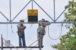 Semáforo Radar de velocidad