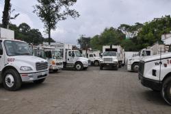 Camiones recolectores de basura o limpia pública